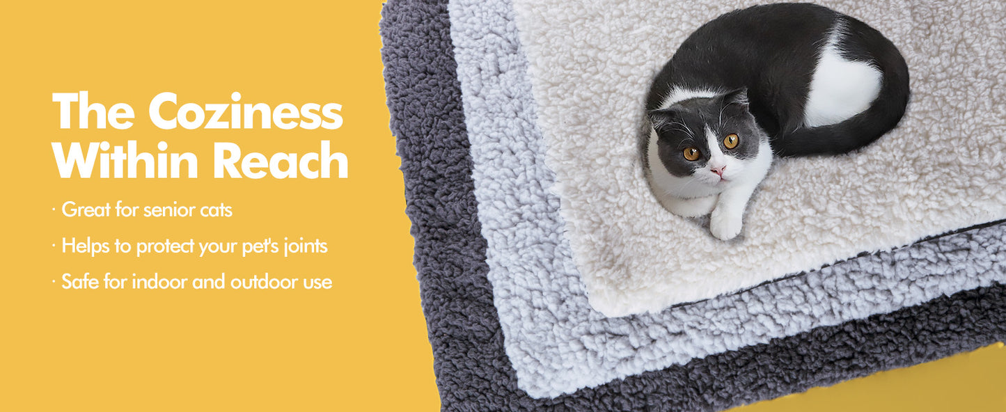 Self Warming Cat & Dog Bed Mat – Extra Warm Thermal Pet Pad with Washable Cover